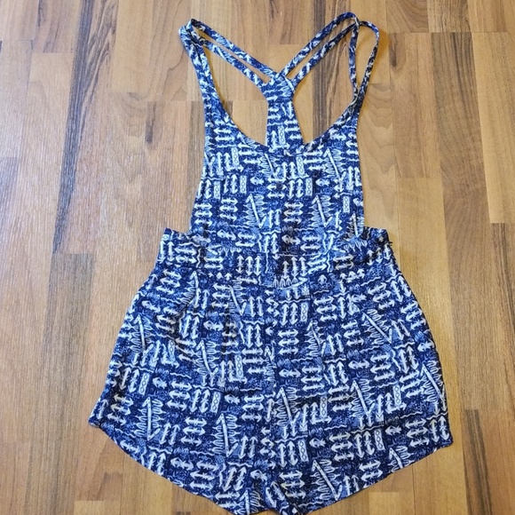 Ecote Pants - 🦋 5/$25 Urban Outfitters Blue White Romper
